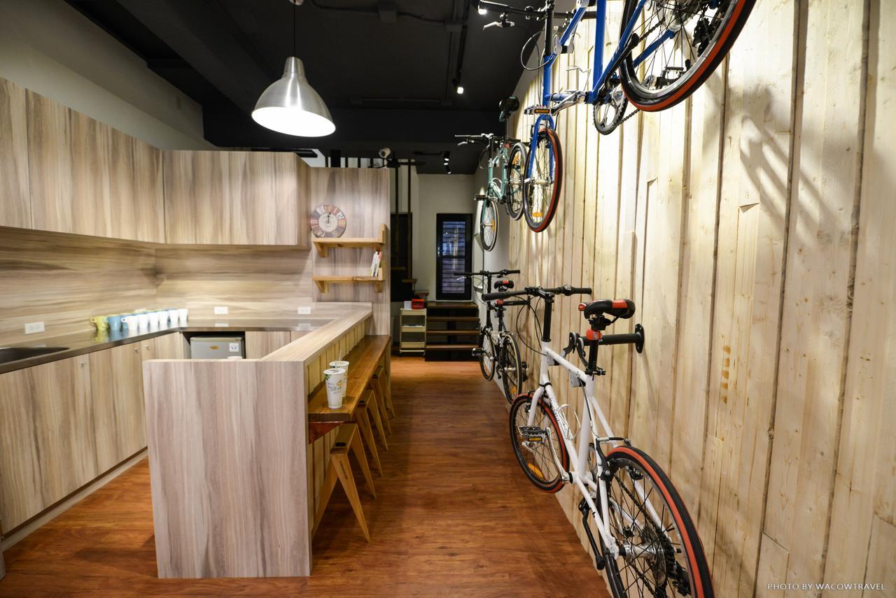 Rest Backpacker Hostel Tainan Exterior foto