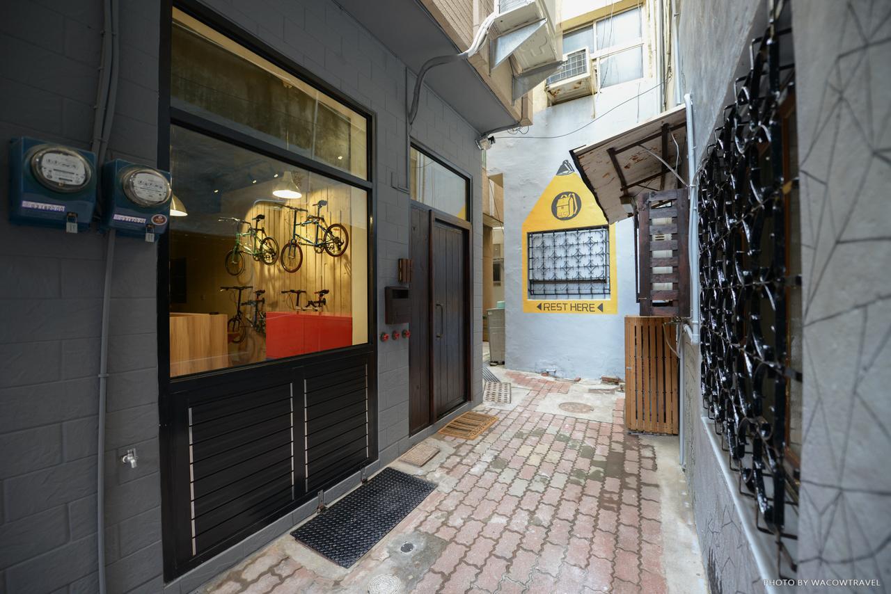Rest Backpacker Hostel Tainan Exterior foto